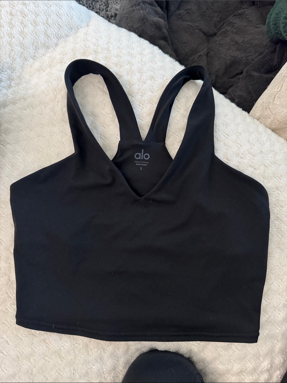 ALO Yoga Black V-Neck Racerback Sports Bra